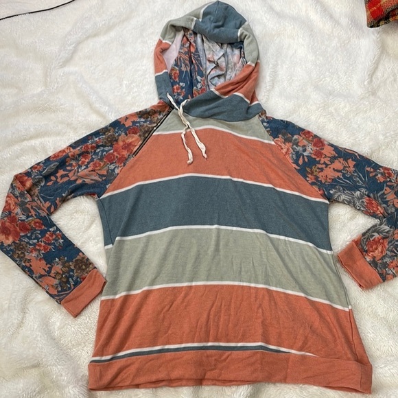 Lovely Melody Hooded Floral & Striped‎ Long Sleeve - Picture 1 of 6